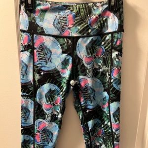 CVG Miami skull crop leggings